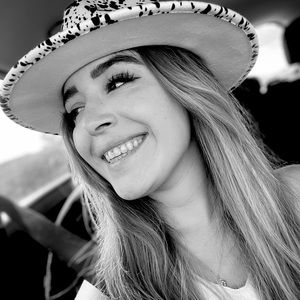 Meet your Posher, Ali